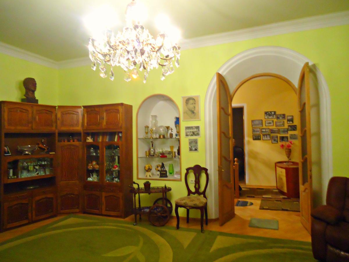 Albatros Bed & Breakfast Tbilisi Exterior photo